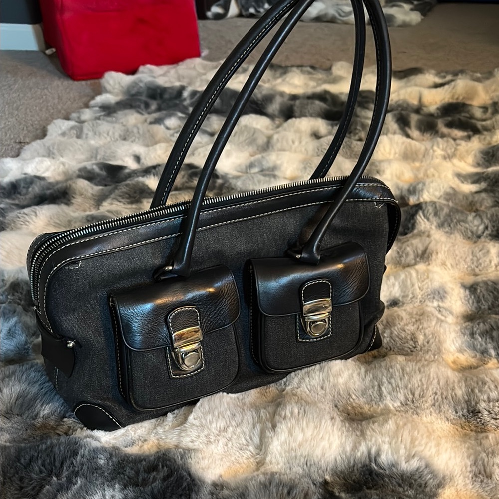 Women’s dooney and bourke purse
